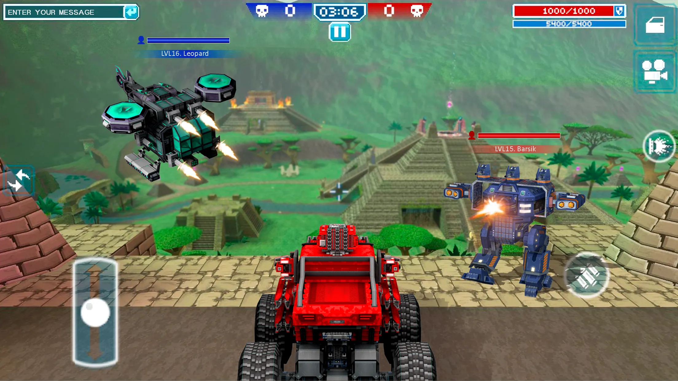 Blocky Cars Online v8.10.2 APK Мод (Меню, Много урона, Режим бога) Screenshot 2